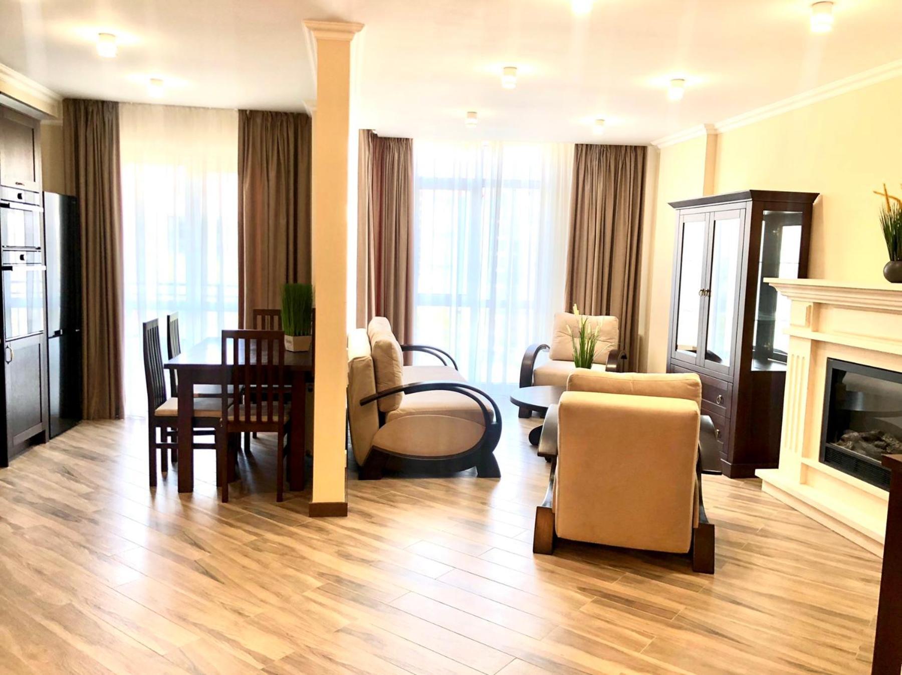 Osapart Romantic Apartment In The Complex Great Britain Lviv Exteriör bild
