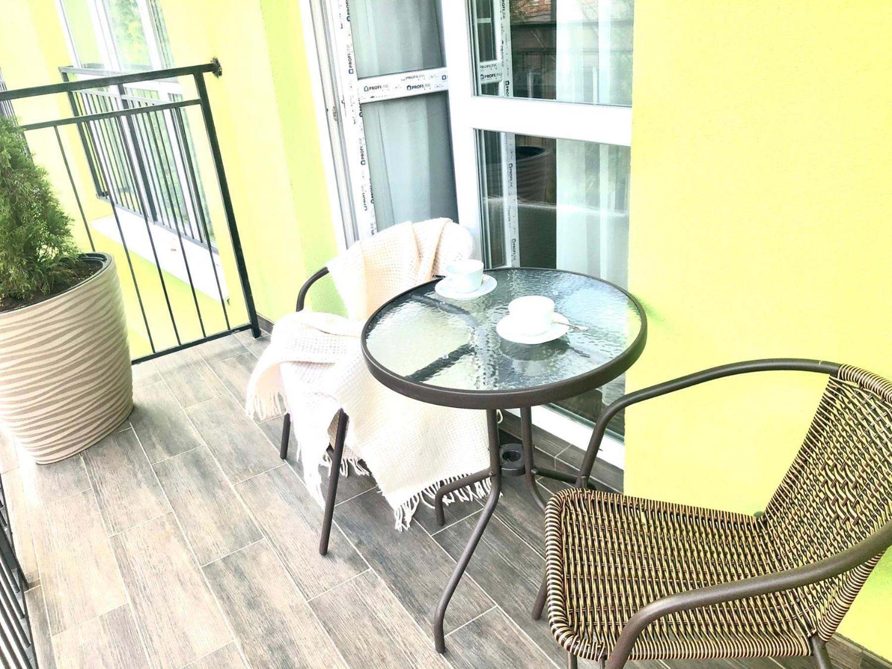 Osapart Romantic Apartment In The Complex Great Britain Lviv Exteriör bild