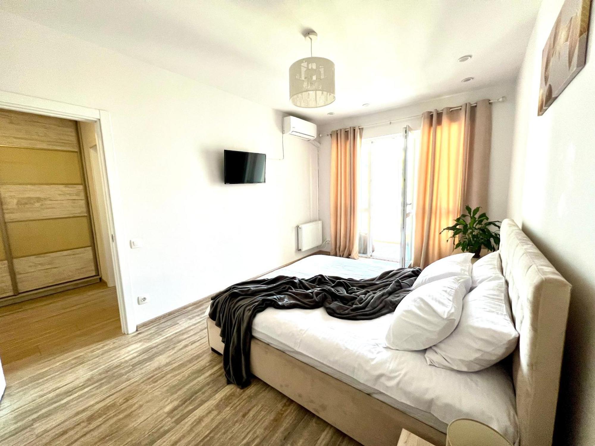 Osapart Romantic Apartment In The Complex Great Britain Lviv Exteriör bild